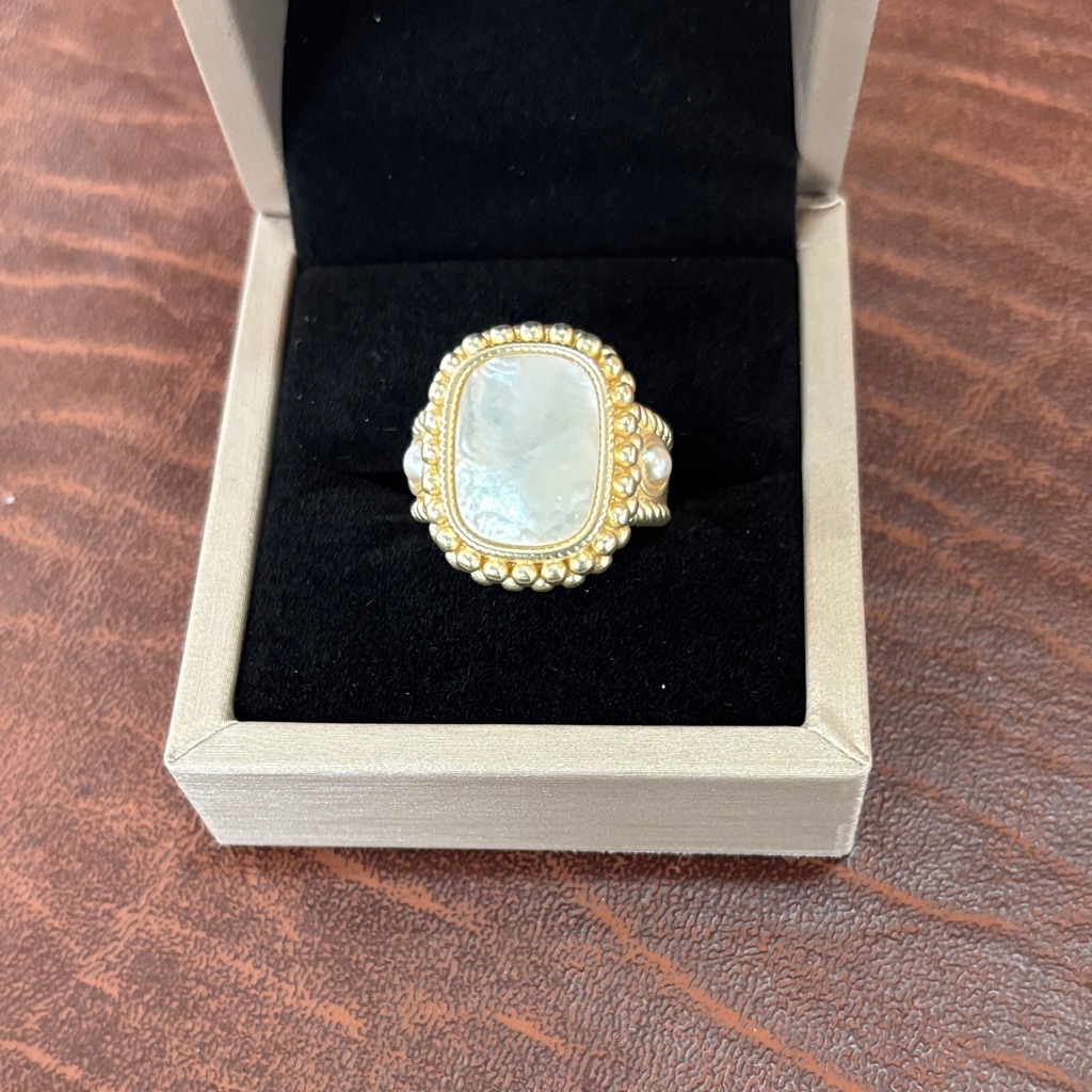Elegant Gold And White Stone Ring